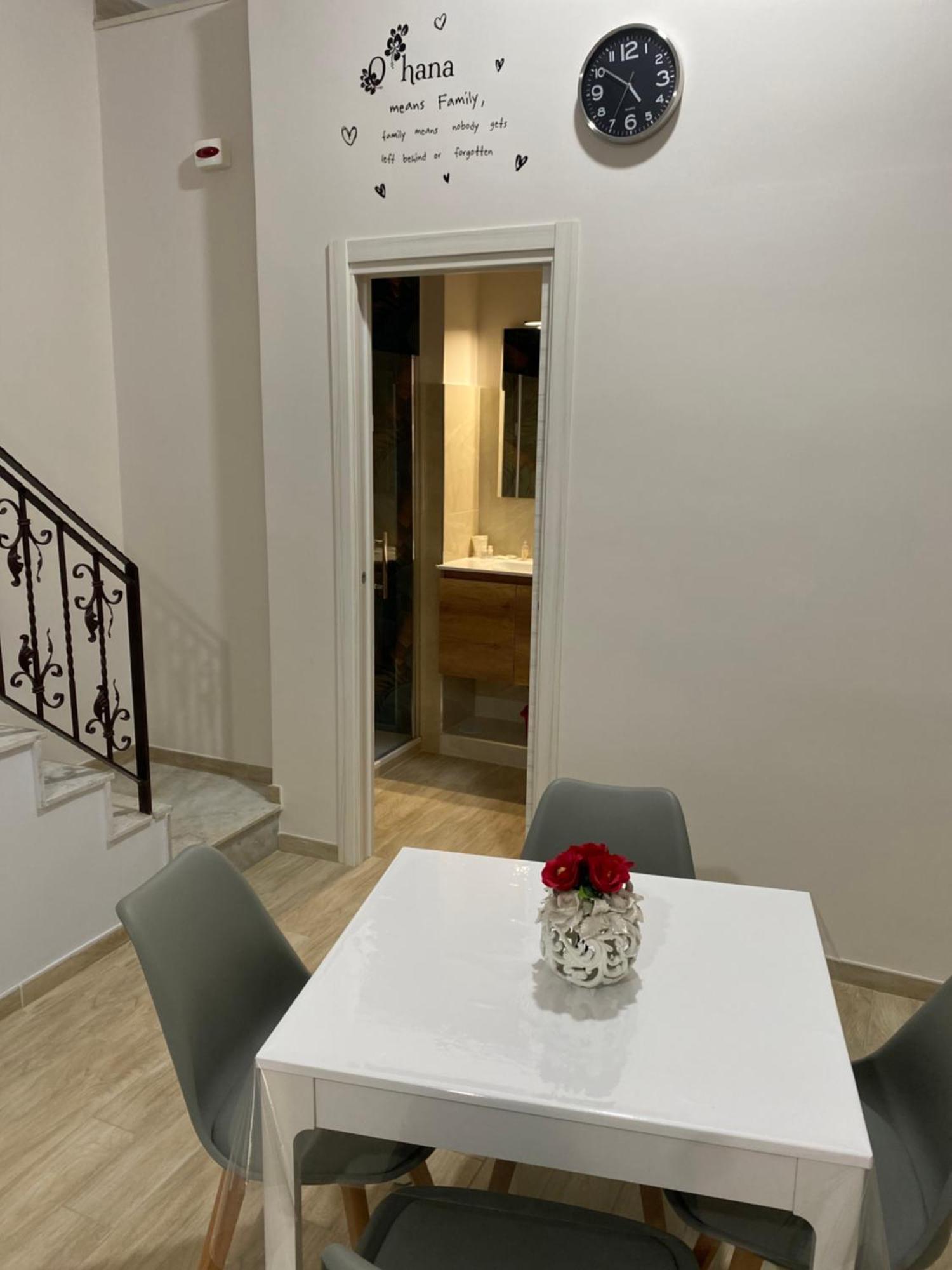 La Petite Maison Napoli Esterno foto